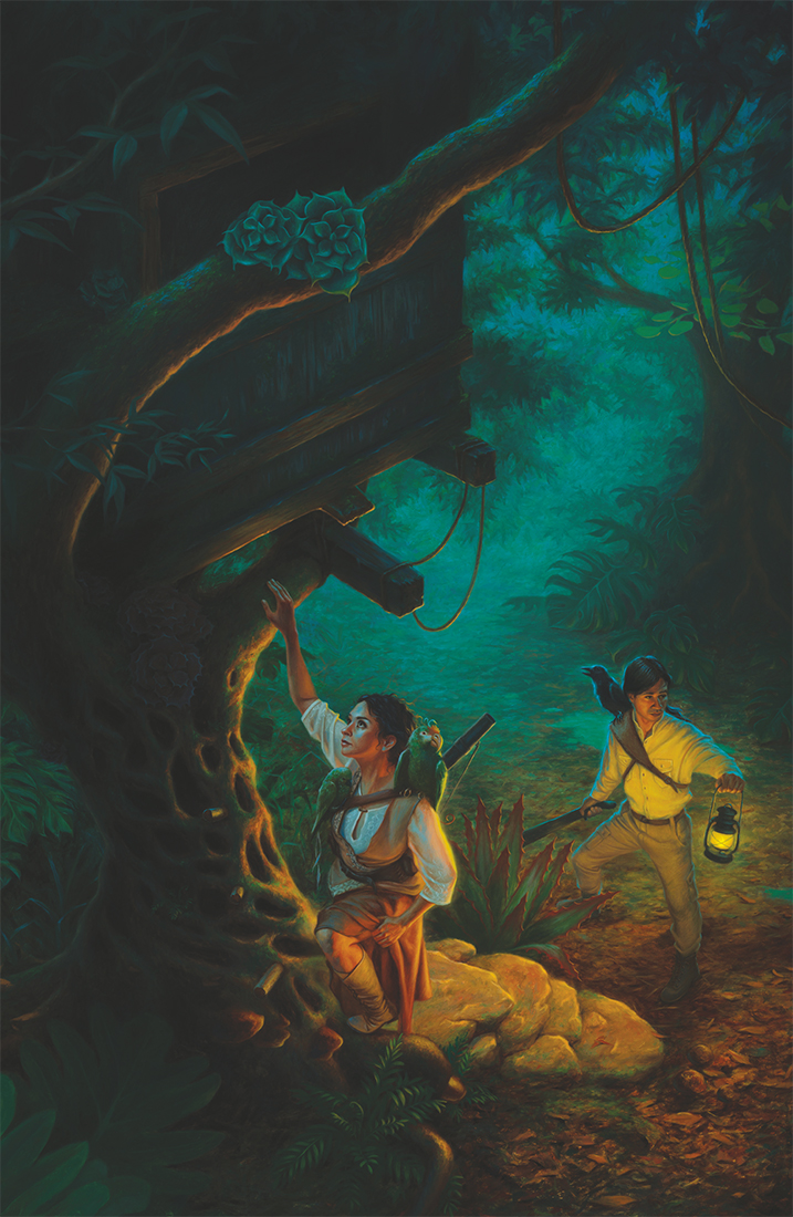 Ilustración a página completa en color que muestra a Ocaso y Vathi, un hombre y una mujer terminando de cruzar un bosque de noche y llegando a lo que parece una cabaña construida sobre un árbol.  El hombre, de mediana edad, lleva el pelo oscuro recogido en una coleta, botas y ropa de explorador, de aspecto cómodo y con muchos bolsillos. Está de pie empuñando un gran machete y sosteniendo una lámpara con la otra mano, mirando de lado. Sobre un protector que le cubre el hombro está posada un ave similar a un cuervo, negra, con el pico abierto. La mujer, más o menos de la misma edad, está recogiéndose la falda con una mano para empezar a encaramarse al árbol con la otra. Lleva lo que parece una funda de planos sujeta a la espalda y un ave parecida a un papagayo, verde y con el pico curvo, enganchada al hombro.