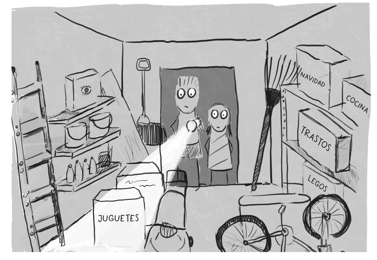 Ilustración de una habitación en la que hay cajas en las que pone: «NAVIDAD», «COCINA», «TRASTOS», «LEGOS», «JUGUETES» y dos niños enfocándolas con una linterna desde la puerta.