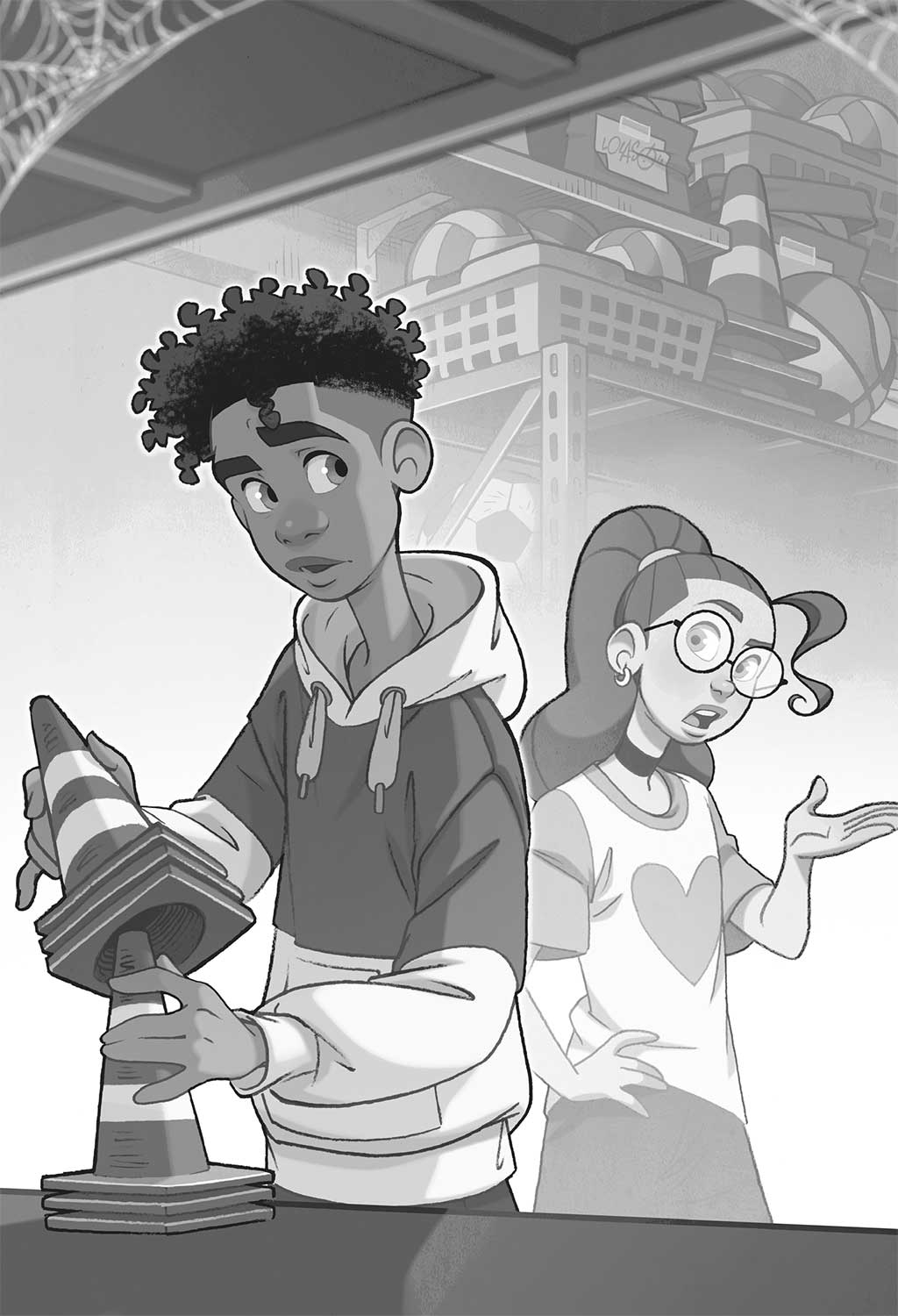 Ilustración de un chico con el pelo muy rizado encajando unos conos pequeños entre sí. Mira hacia atrás de reojo donde hay una chica con la boca abierta y una mano alzada mirándole. Lleva gafas redondas y una cola alta. Se encuentran en una estancia en la que hay material deportivo y telarañas en el techo.